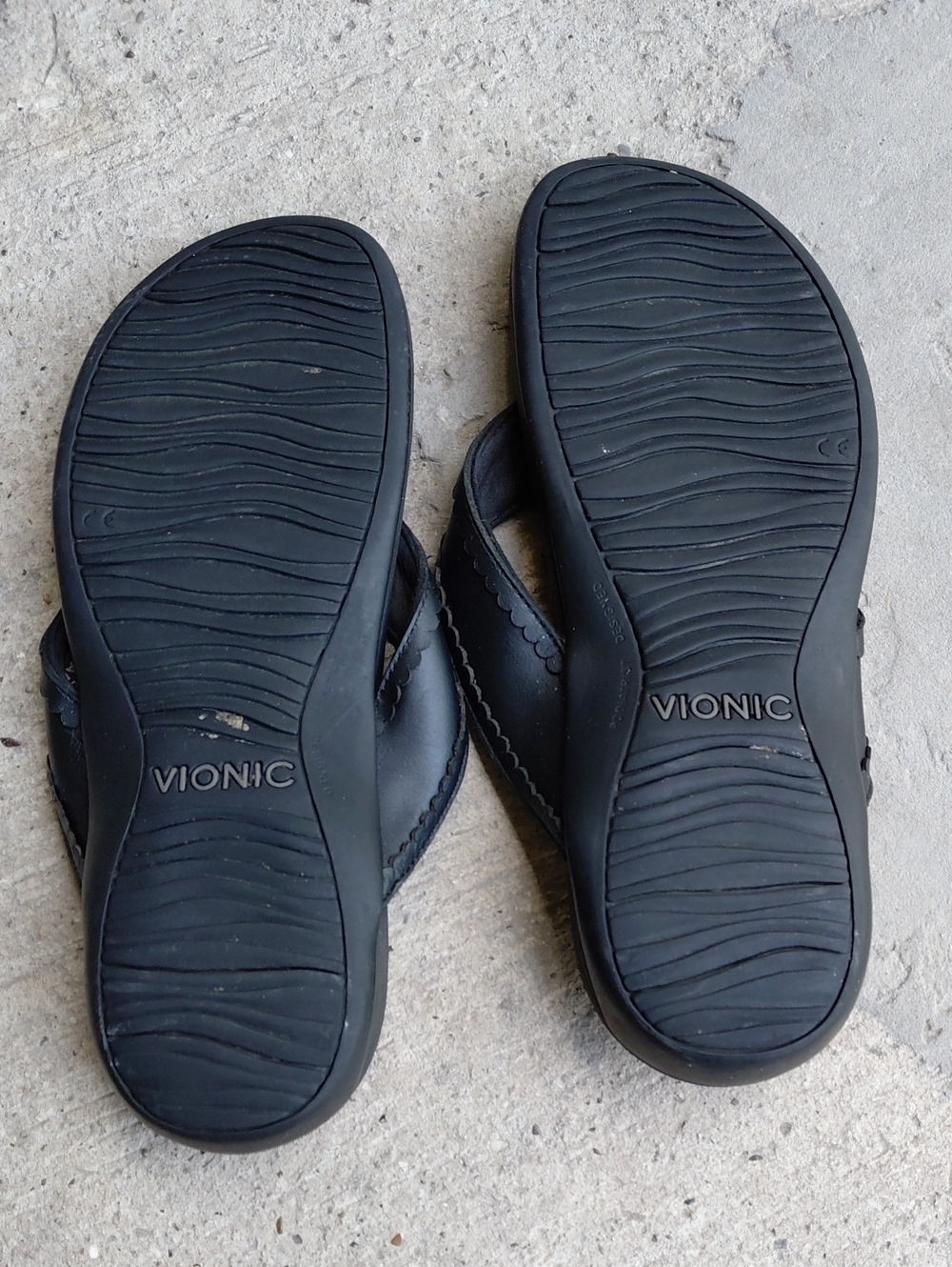 Vionic Sandals - Picture 2 of 4